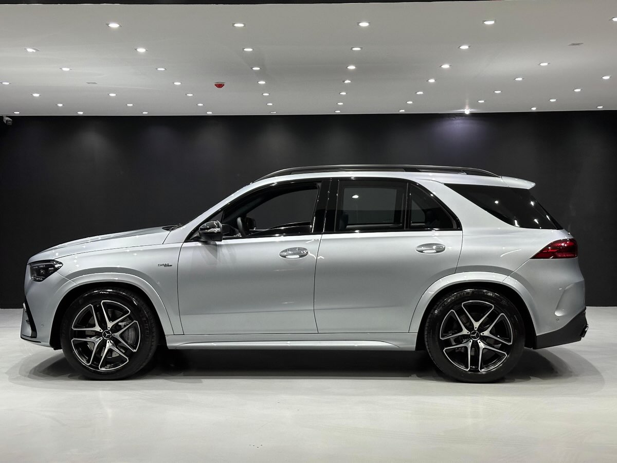 MERCEDES-BENZ GLE 53 AMG - Imagem 9