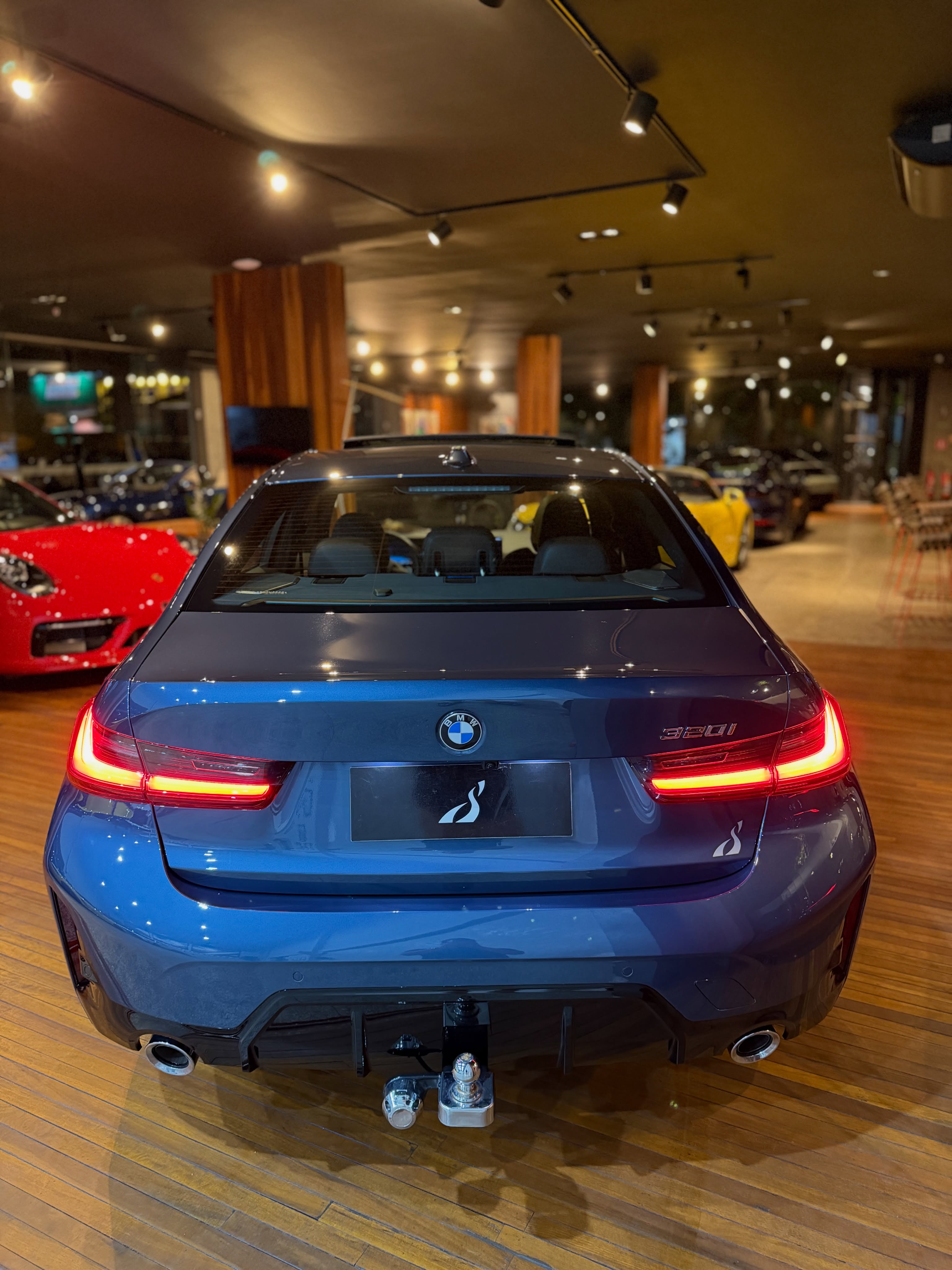 BMW 320 M SPORT - Imagem 4