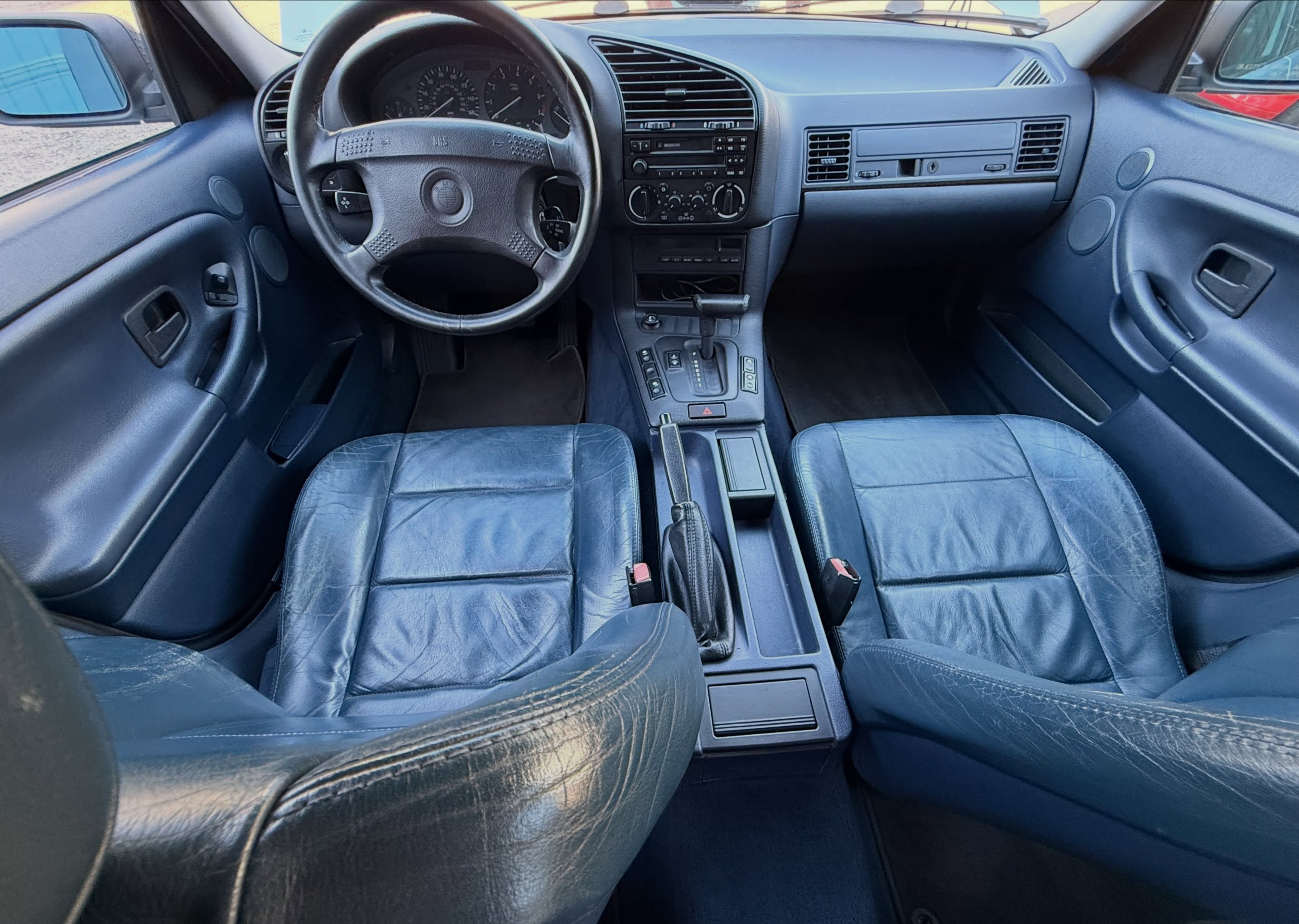 BMW 325I - Imagem 7