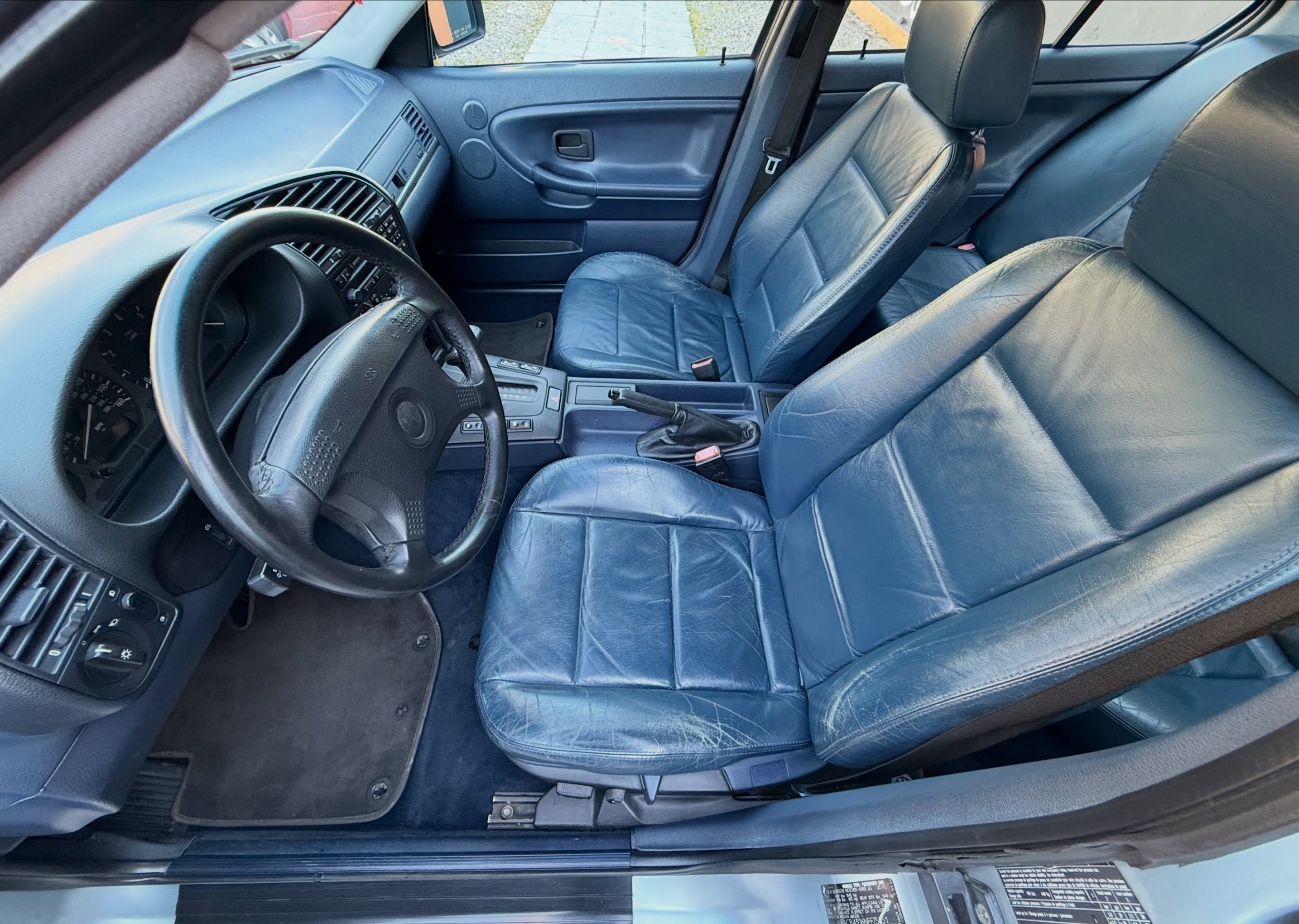 BMW 325I - Imagem 8
