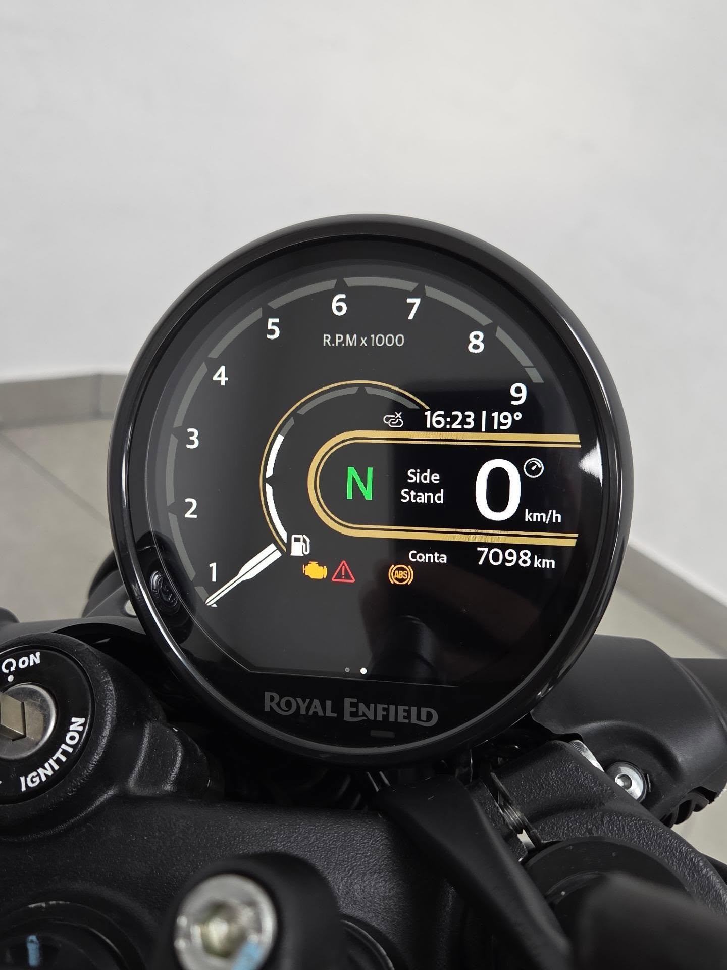 ROYAL ENFIELD GUERRILLA - Imagem 15