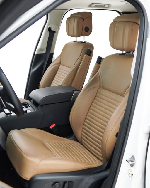 LAND ROVER DISCOVERY METROPOLITAN EDITION - Imagem 8