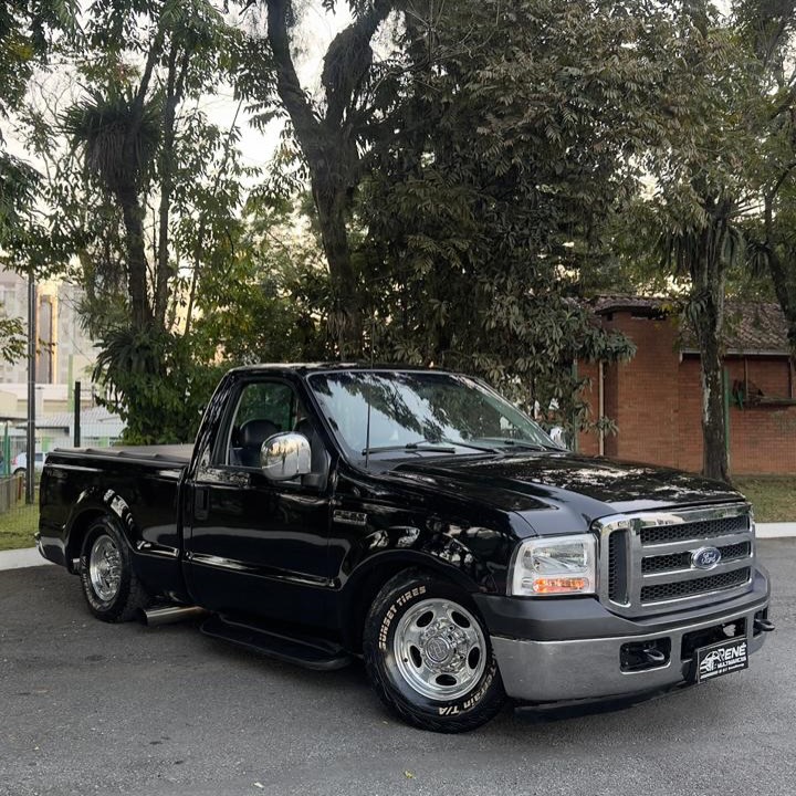 FORD F-250 XLT-L - Imagem 1