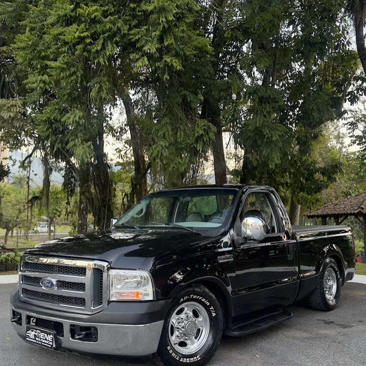 FORD F-250 XLT-L - Imagem 3
