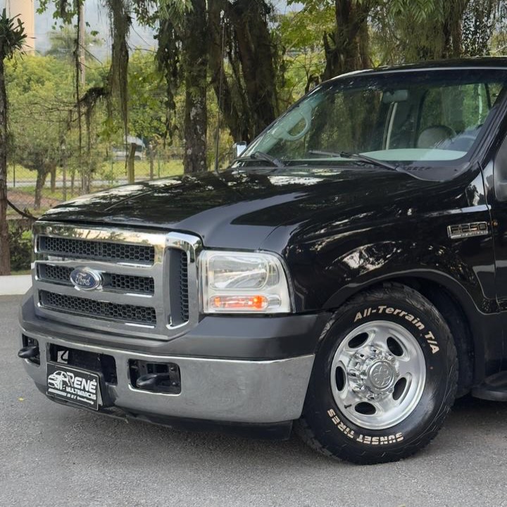 FORD F-250 XLT-L - Imagem 5