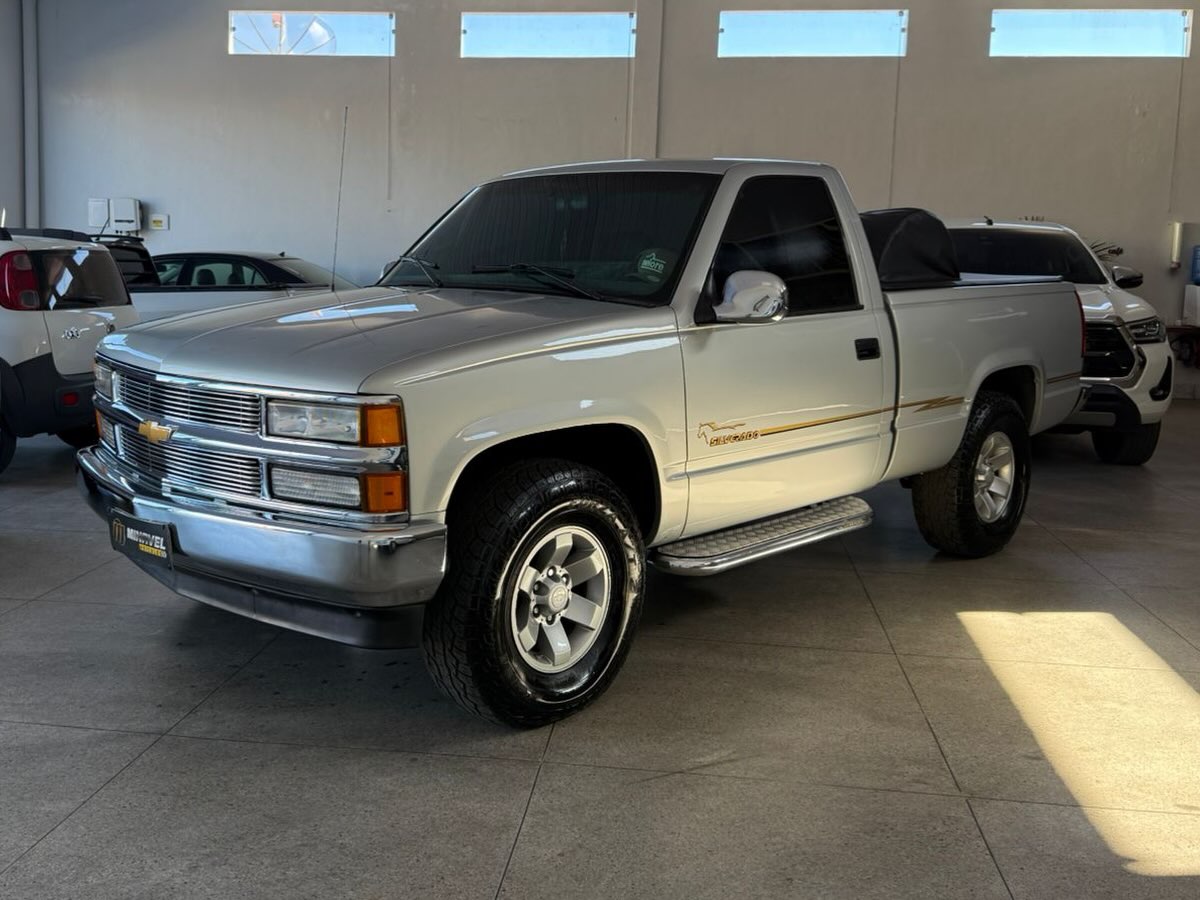 CHEVROLET SILVERADO - Imagem 2