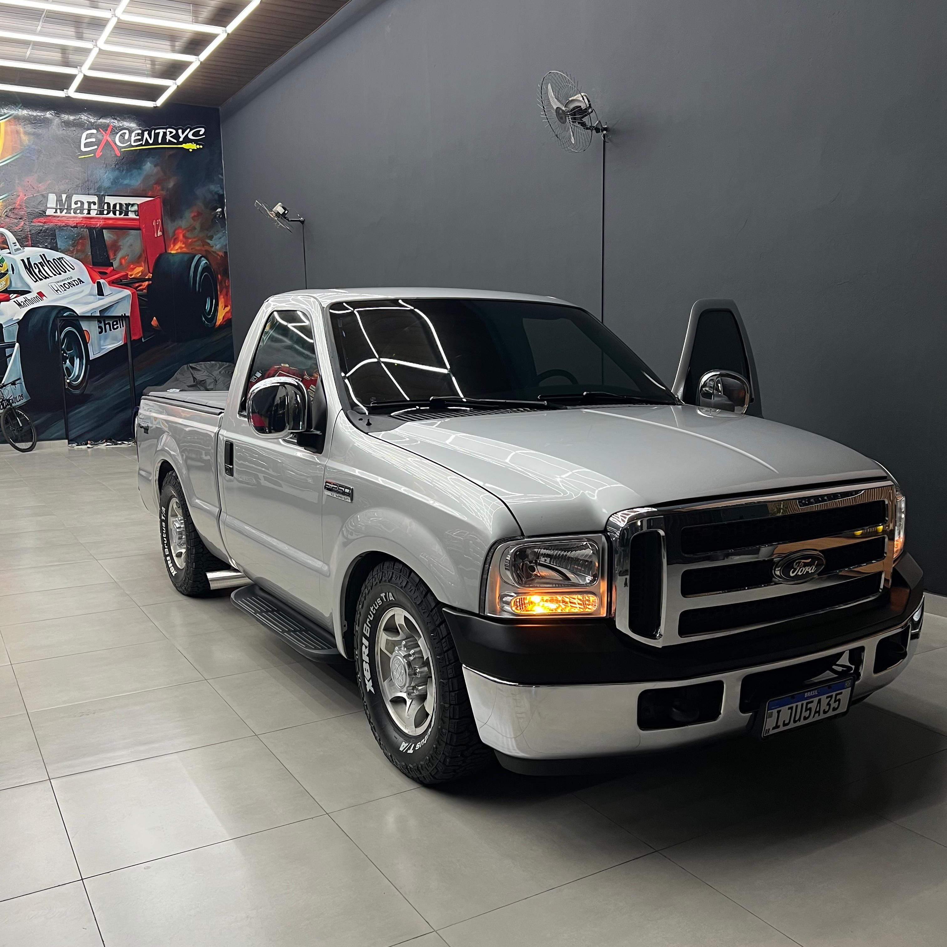 FORD F-250 XL-L - Imagem 3