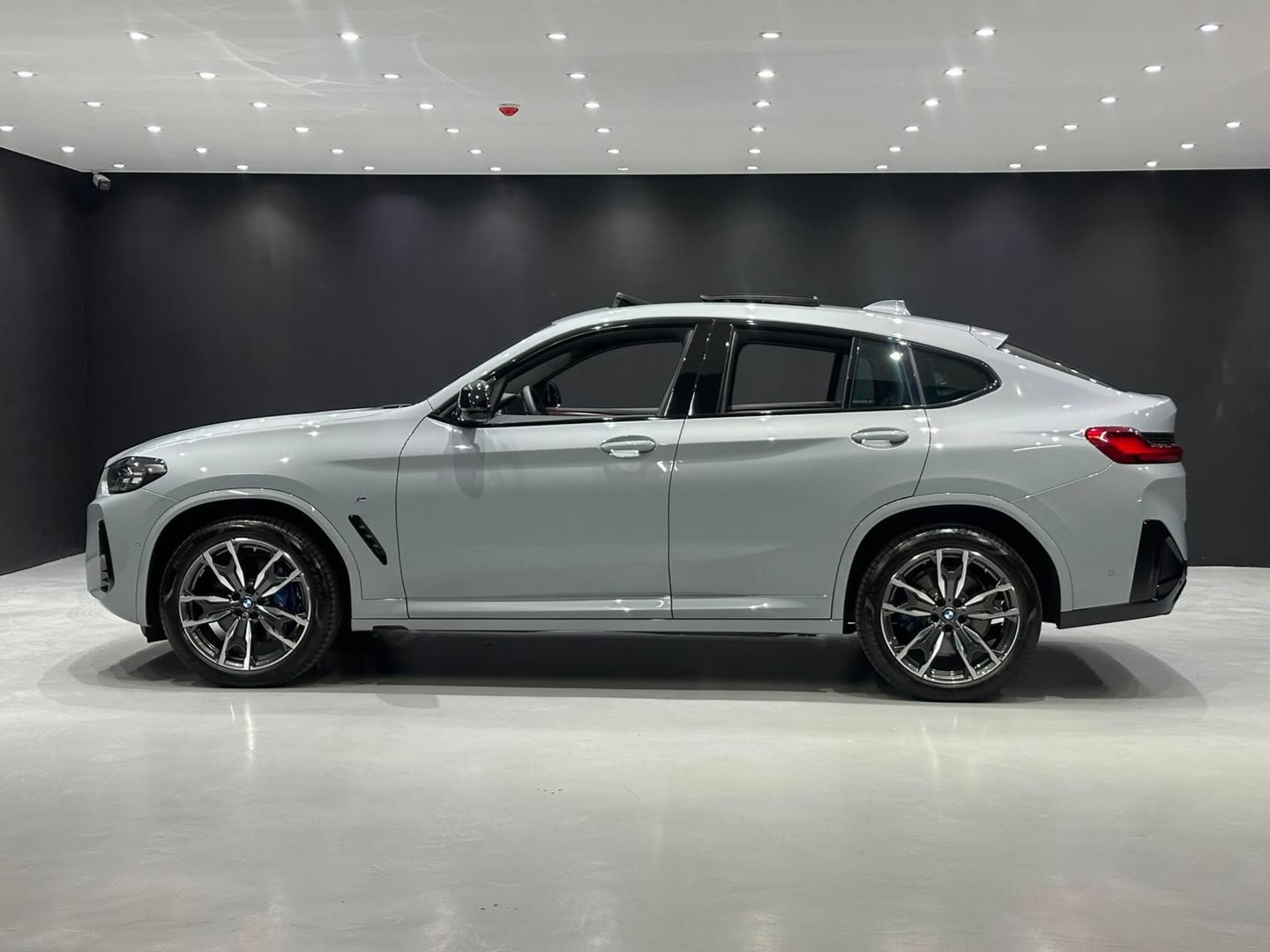 BMW X4 XDRIVE20I M SPORT STEPTRONIC - Imagem 9