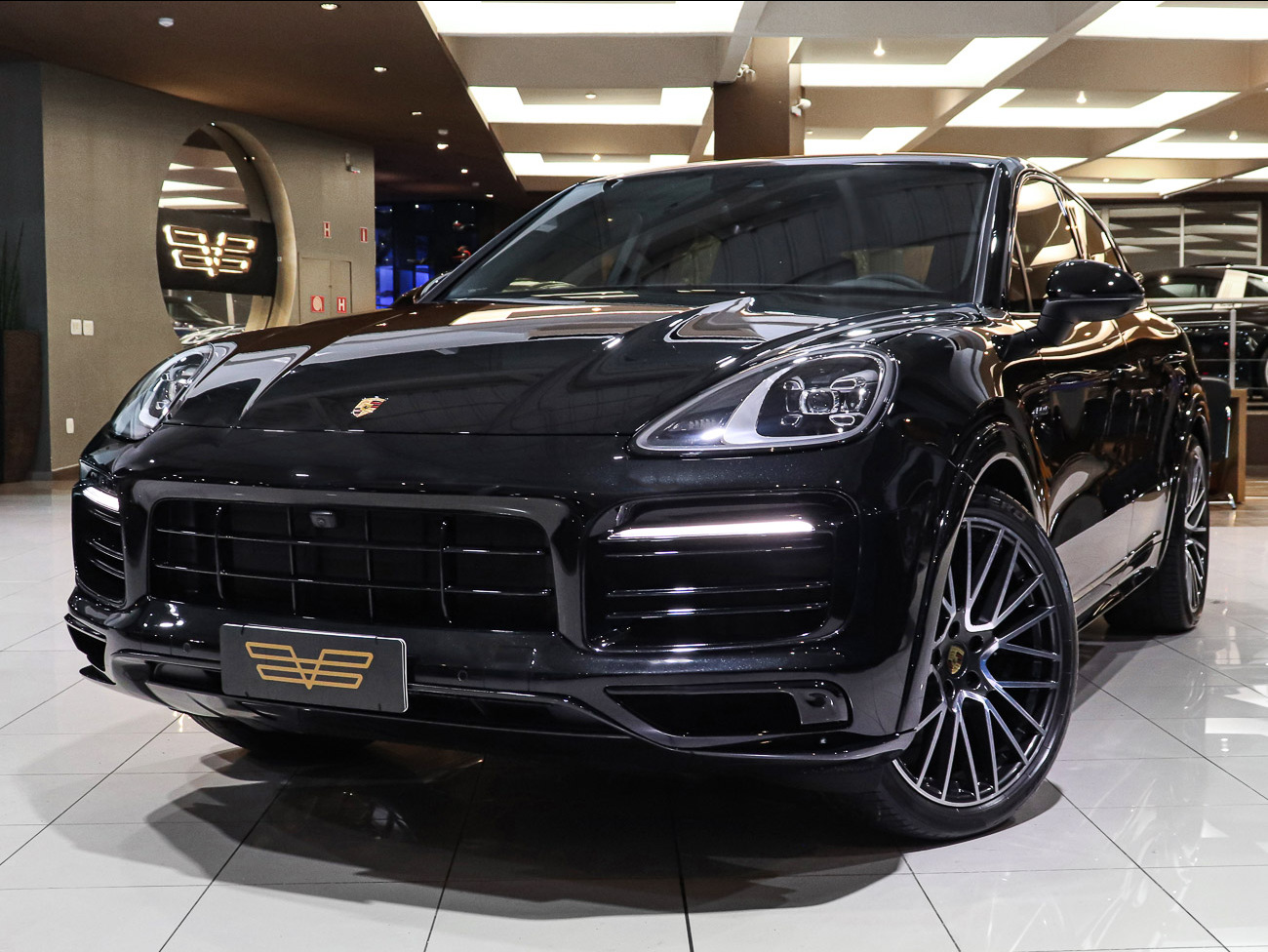PORSCHE CAYENNE E-HYBRID PLATINUM EDITION - Imagem 1
