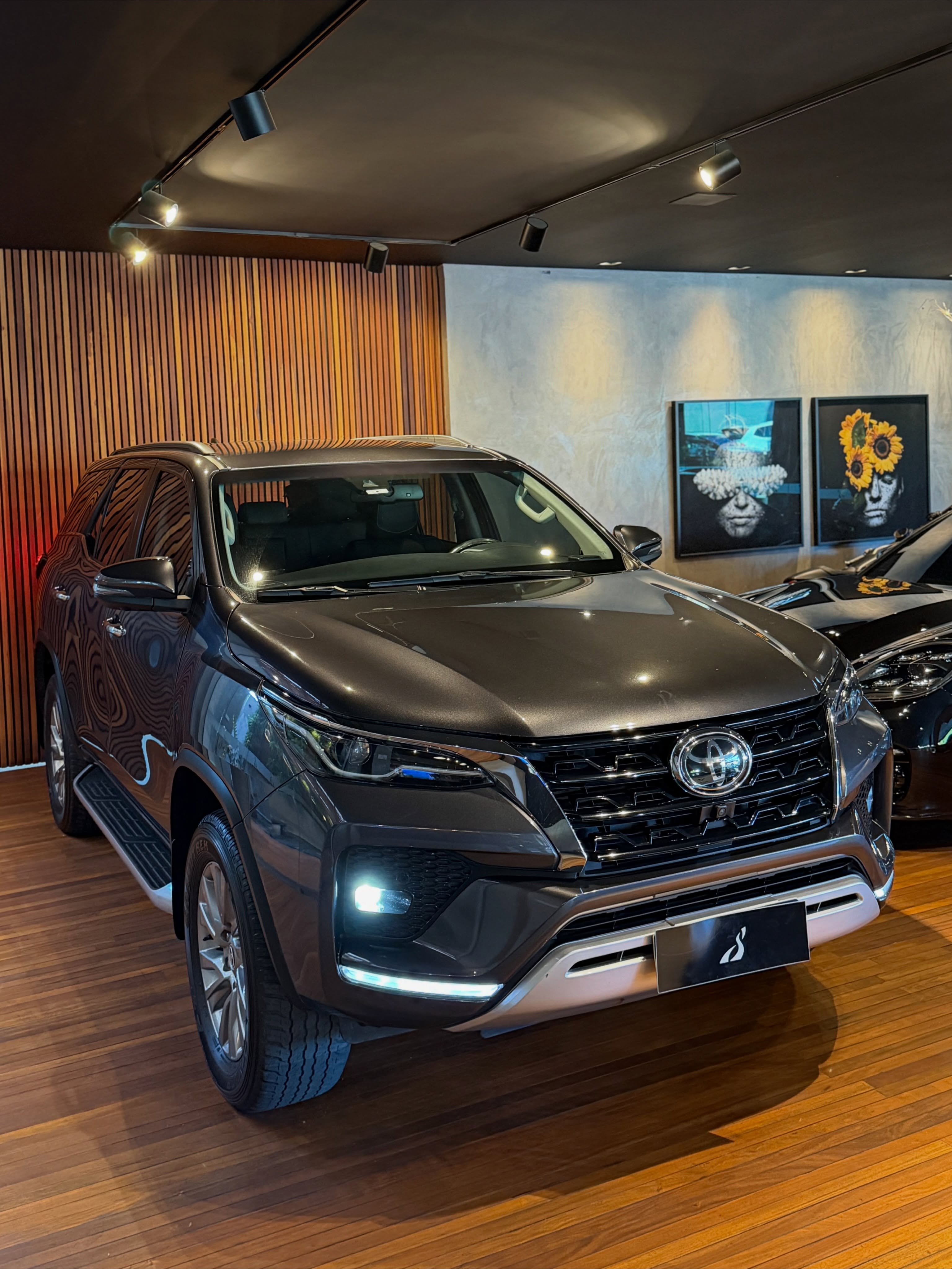 TOYOTA HILUX SW4 SRX - Imagem 1