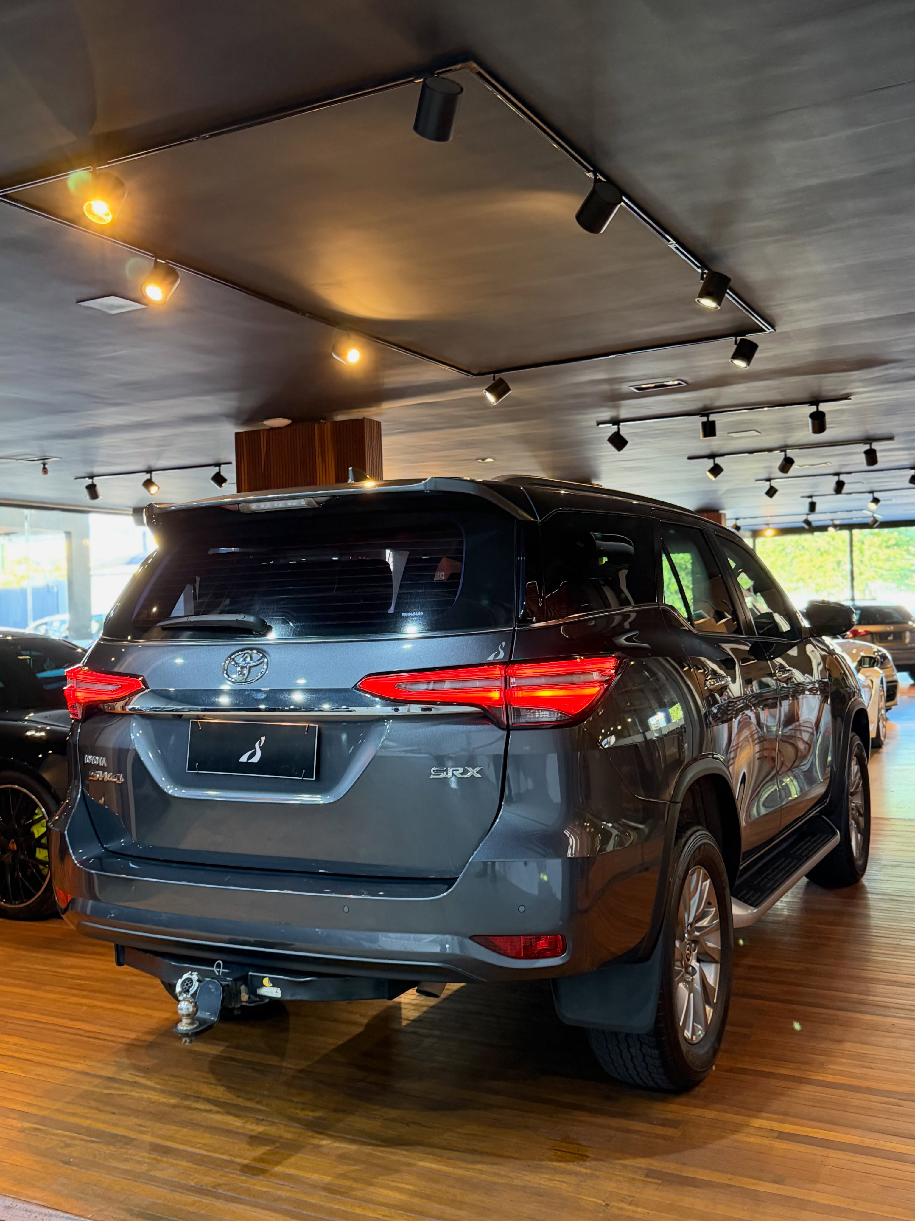 TOYOTA HILUX SW4 SRX - Imagem 13