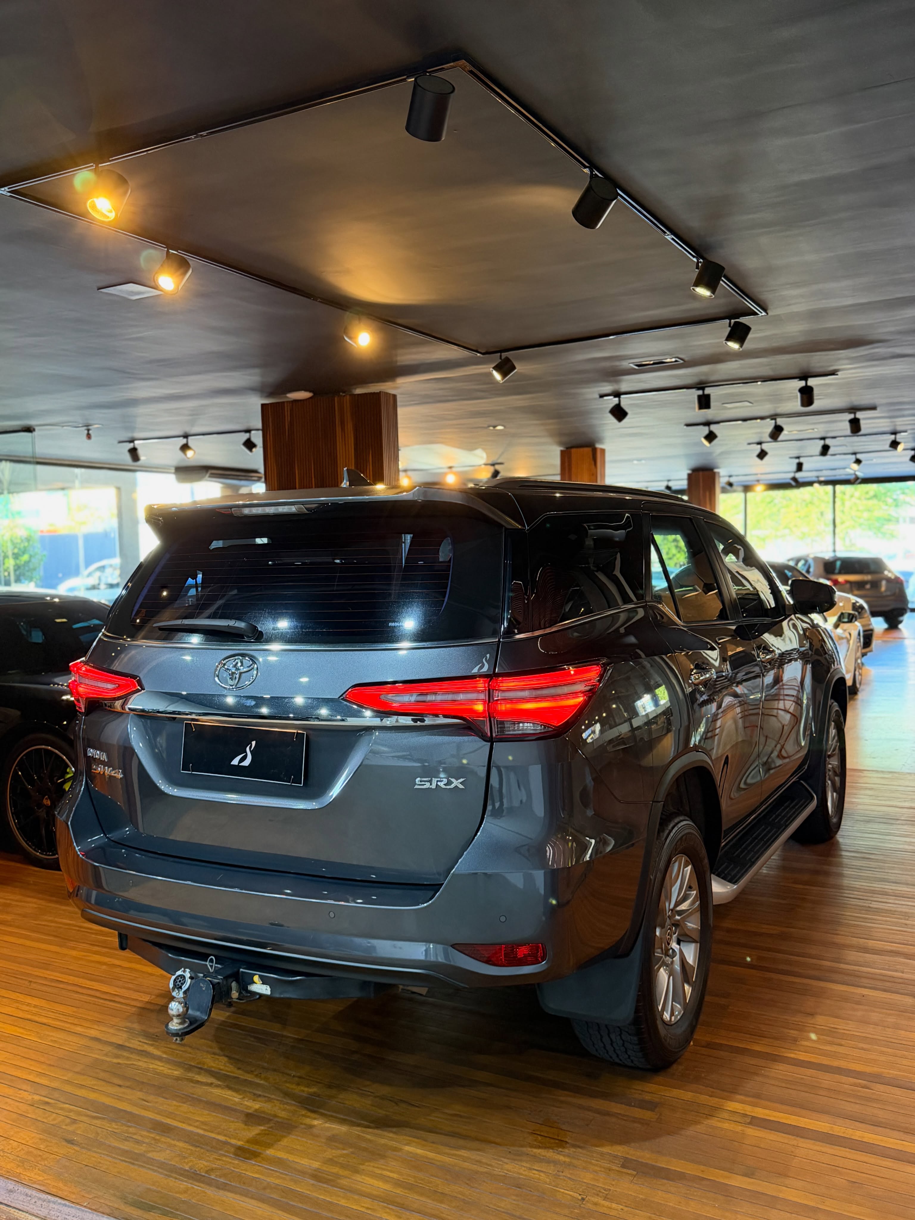 TOYOTA HILUX SW4 SRX - Imagem 5