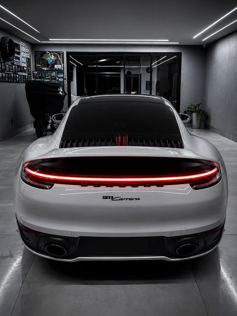 PORSCHE 911 CARRERA - Imagem 4