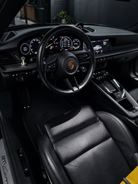 PORSCHE 911 CARRERA - Imagem 7