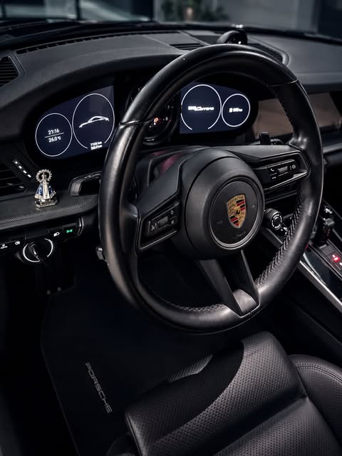 PORSCHE 911 CARRERA - Imagem 8