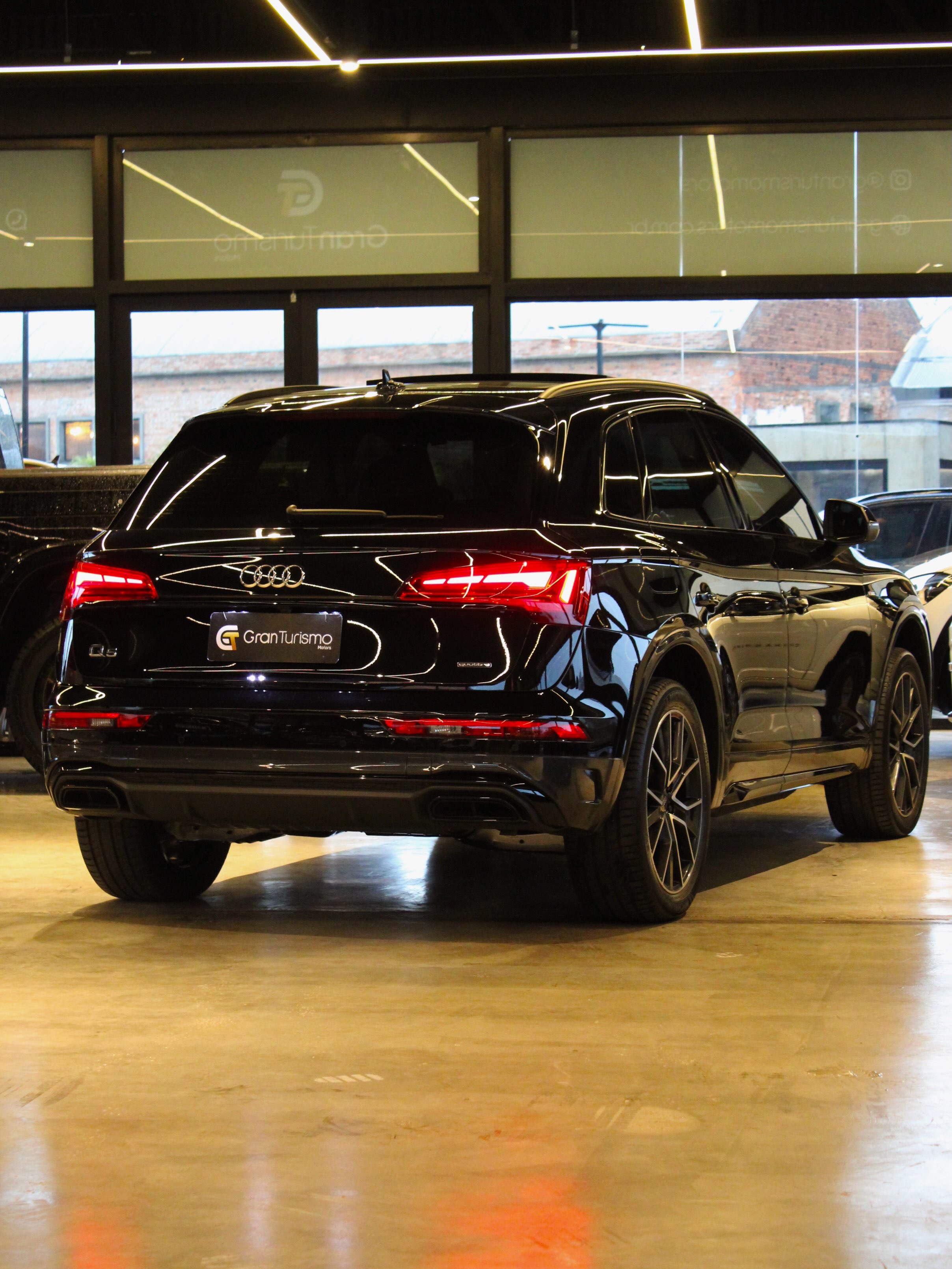 AUDI Q5 SLINE BLACK - Imagem 2