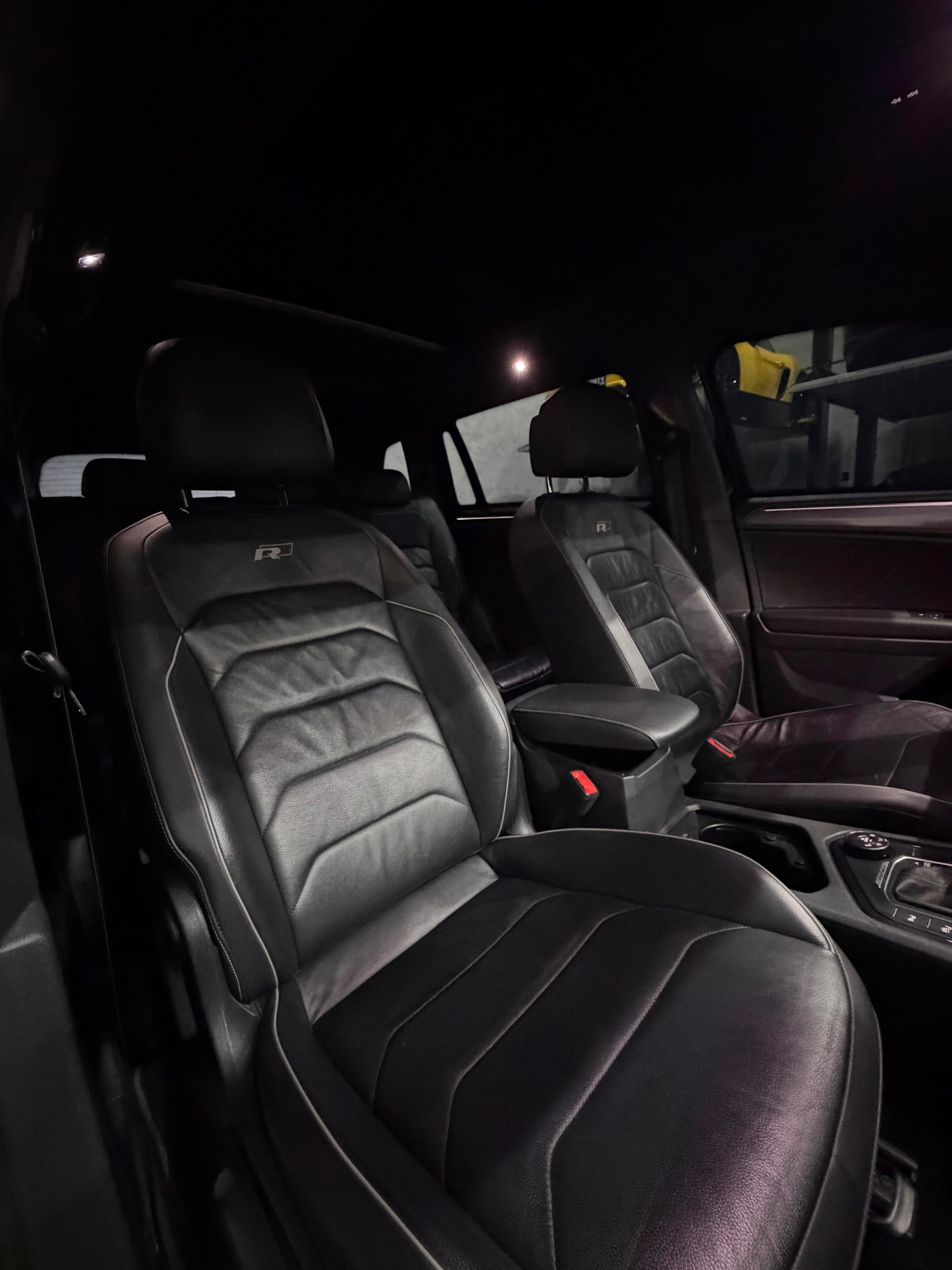 VOLKSWAGEN TIGUAN R-LINE - Imagem 11