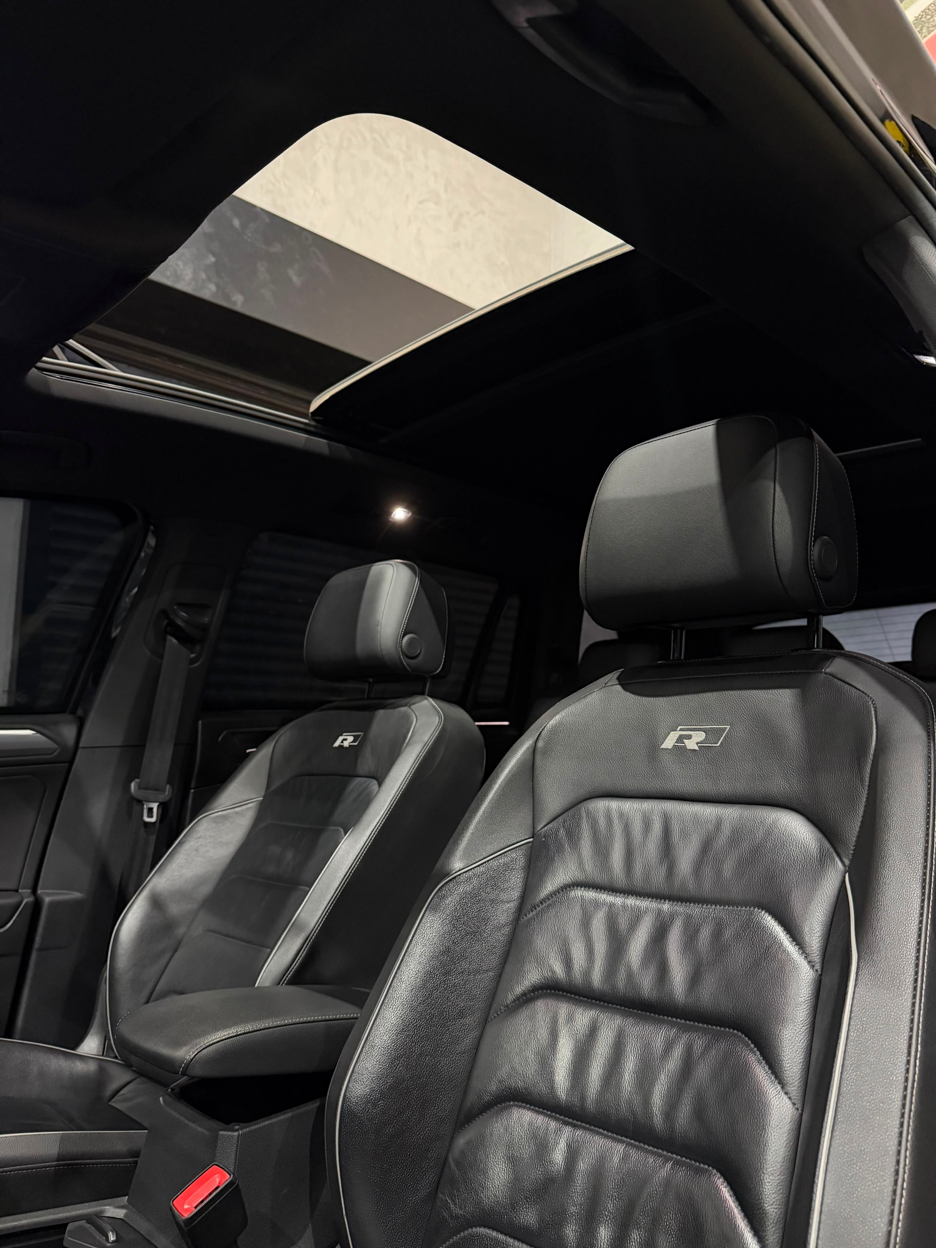 VOLKSWAGEN TIGUAN R-LINE - Imagem 5