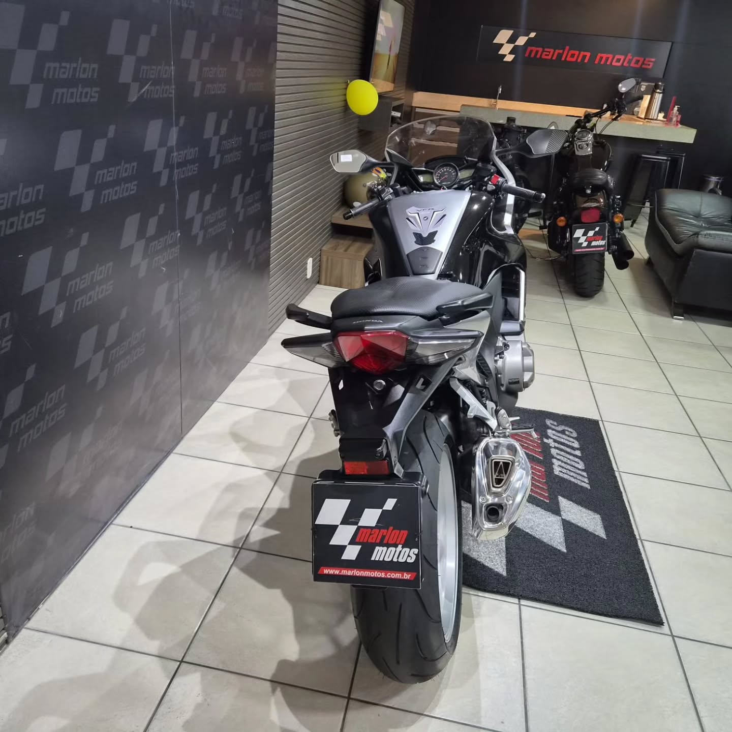HONDA VFR 1200 F - Imagem 10
