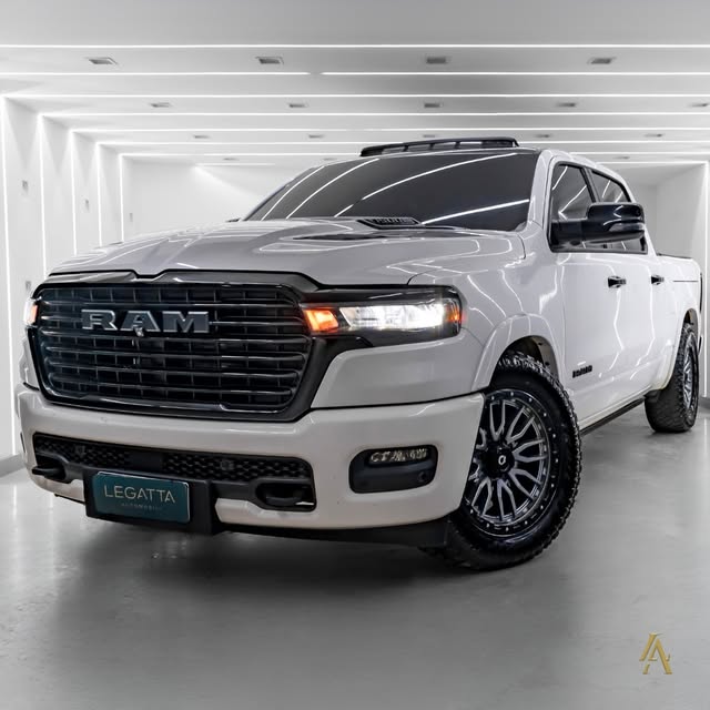 RAM 1500 LARAMIE NIGHT EDITION - Imagem 1