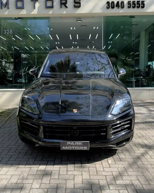 PORSCHE CAYENNE E-HYBRID COUPÉ - Imagem 3
