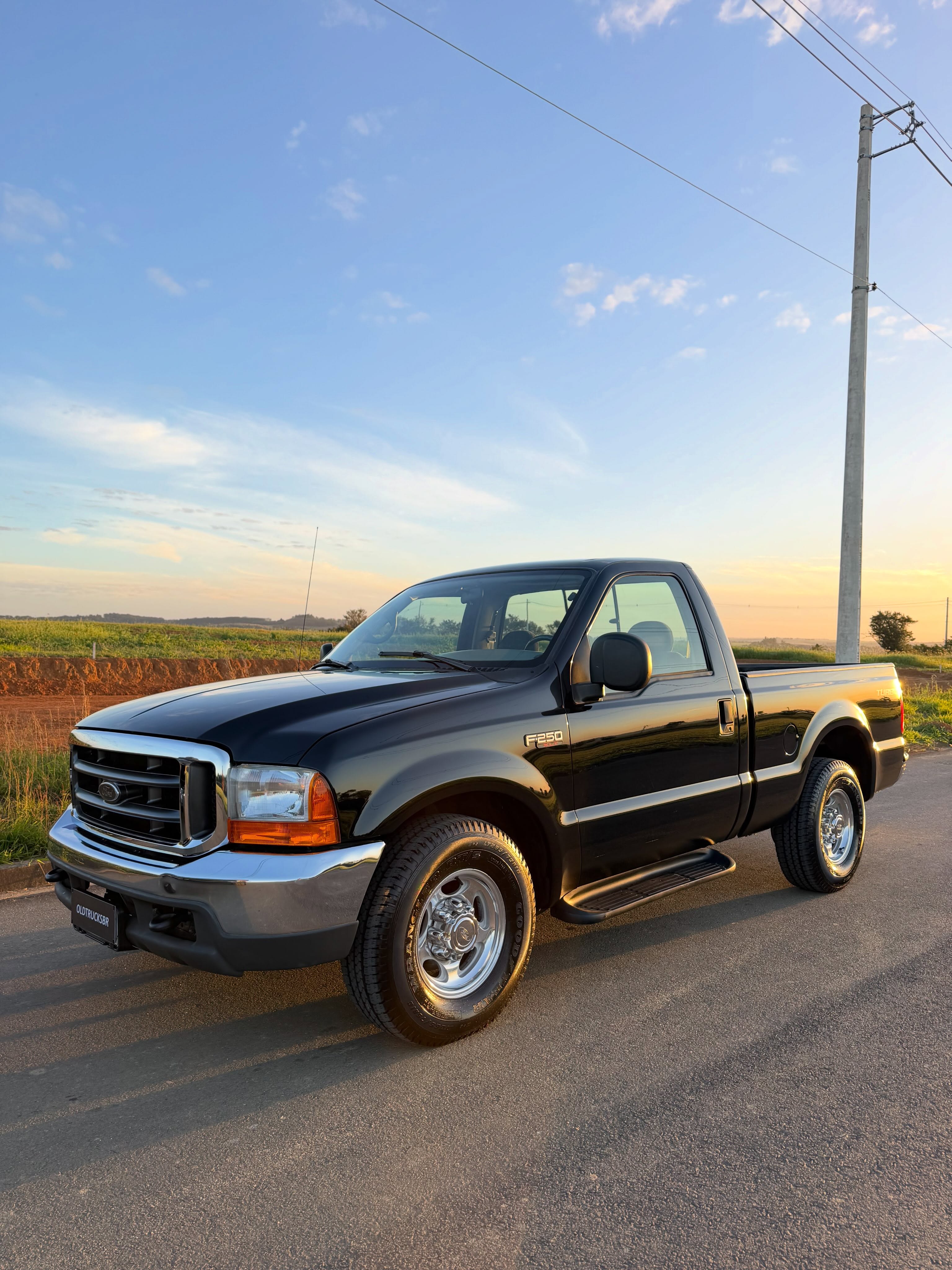 FORD F-250 XLTL - Imagem 1