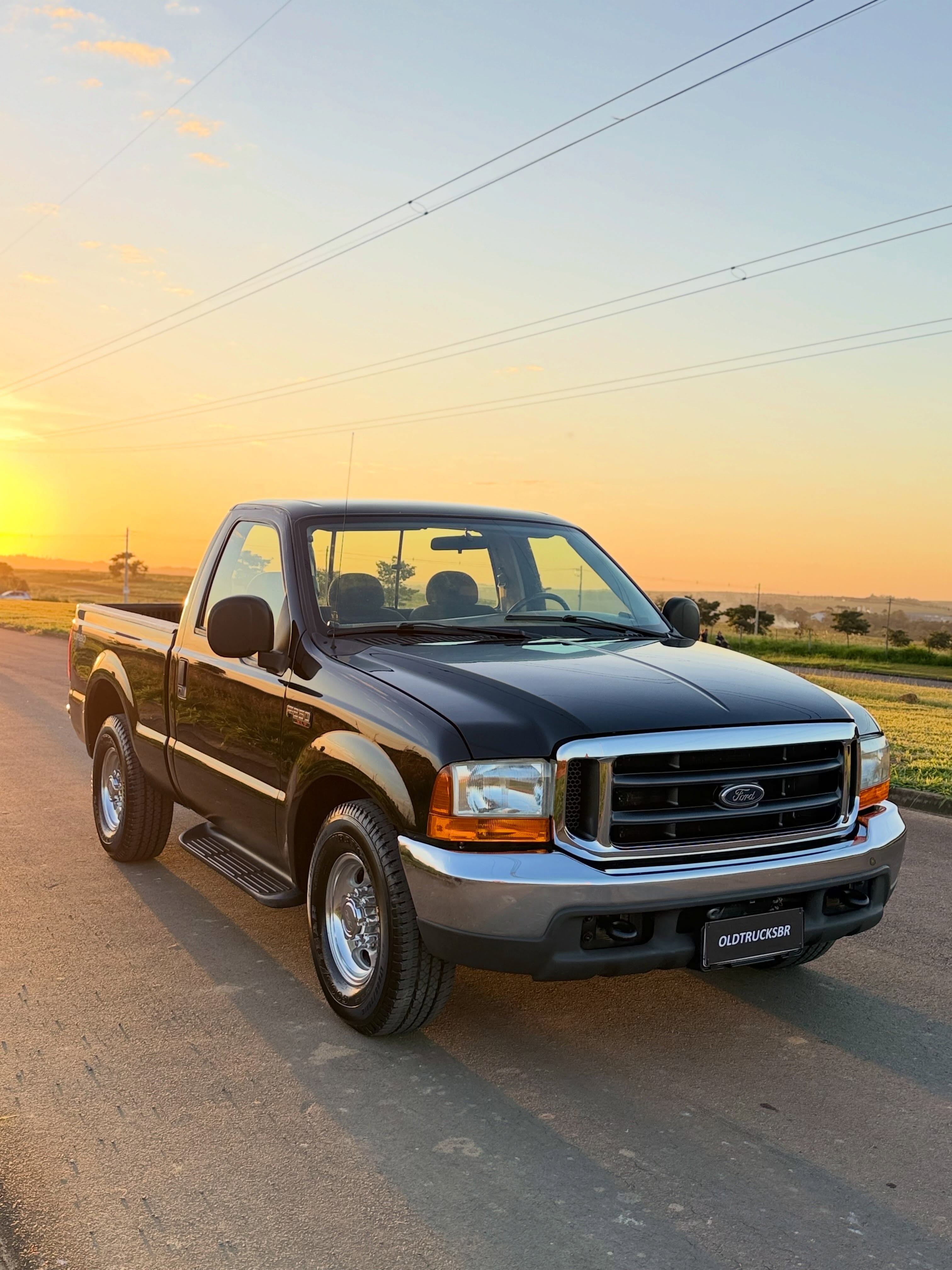 FORD F-250 XLTL - Imagem 2