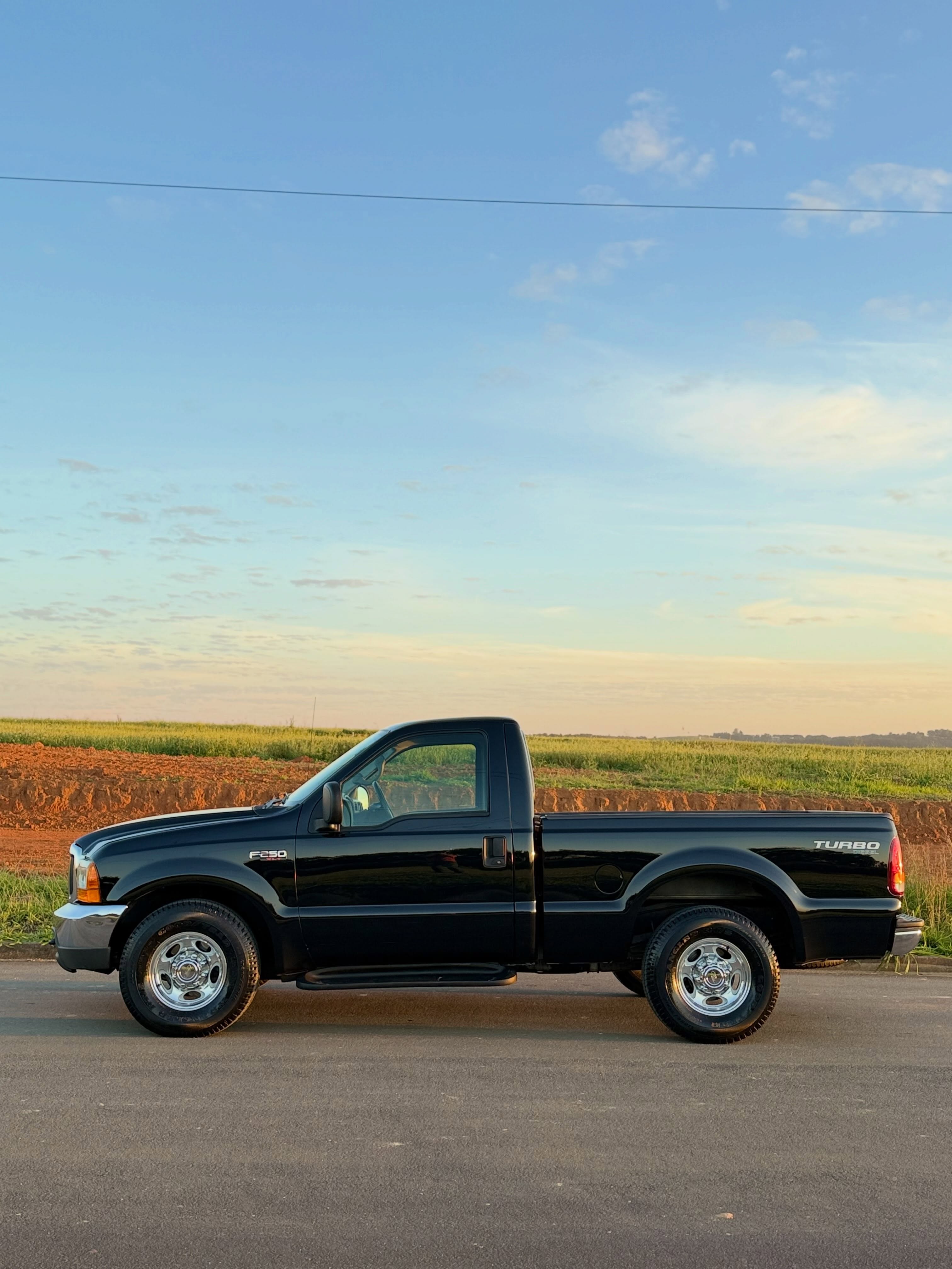 FORD F-250 XLTL - Imagem 6
