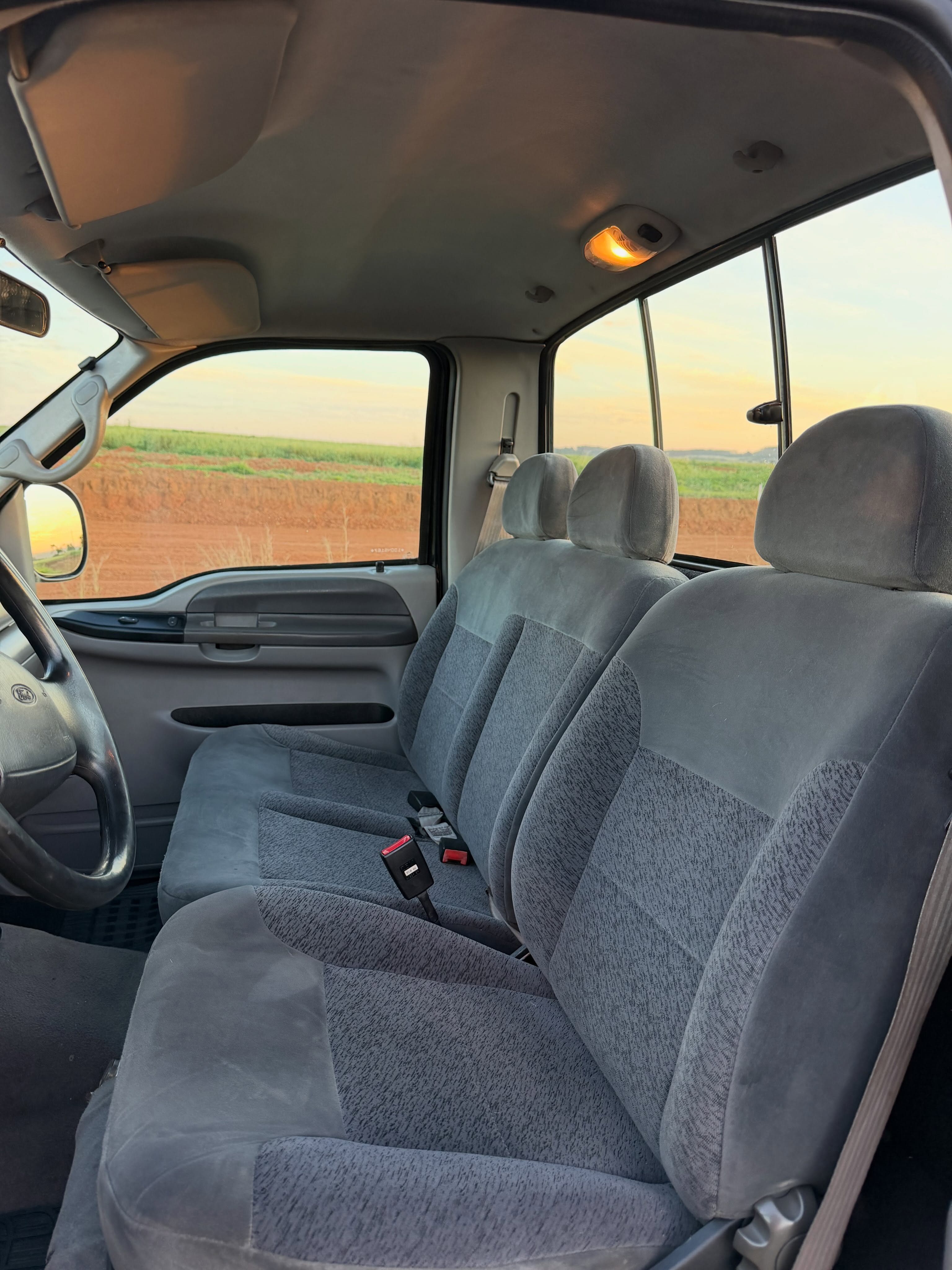FORD F-250 XLTL - Imagem 10