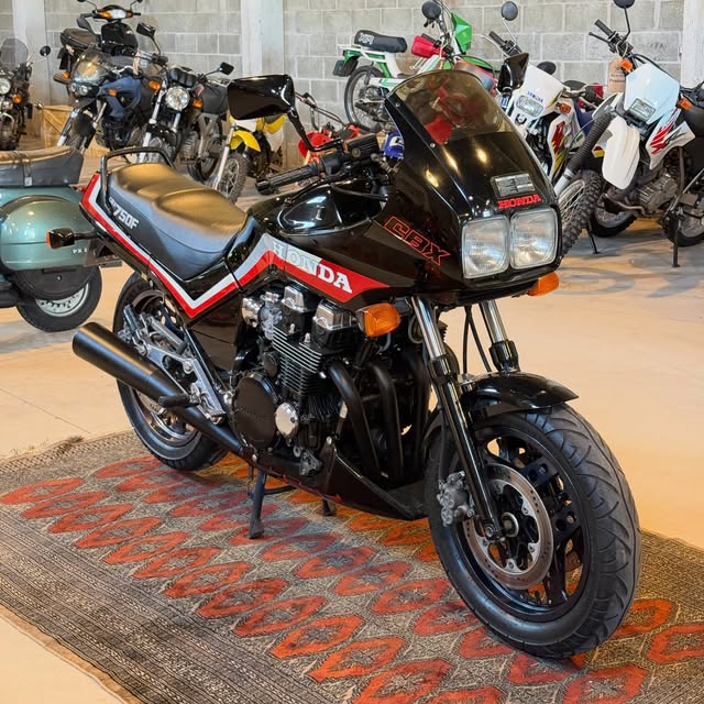 HONDA CBX 750 F - Imagem 3