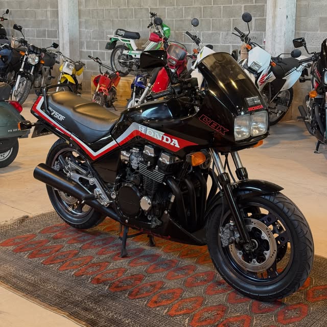HONDA CBX 750 F - Imagem 7