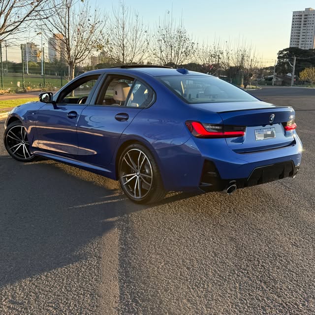 BMW 320I M SPORT - Imagem 3