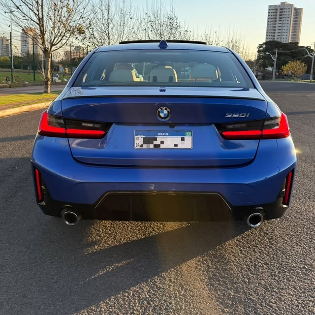 BMW 320I M SPORT - Imagem 6