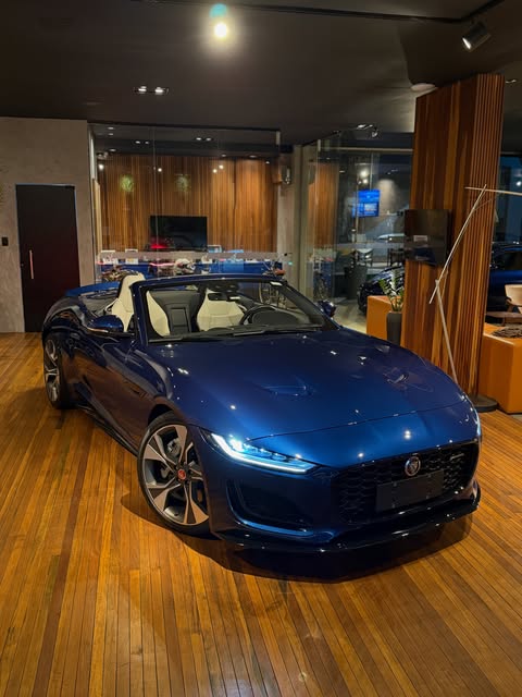 JAGUAR F-TYPE P300 R-DYNAMIC CABRIO - Imagem 3