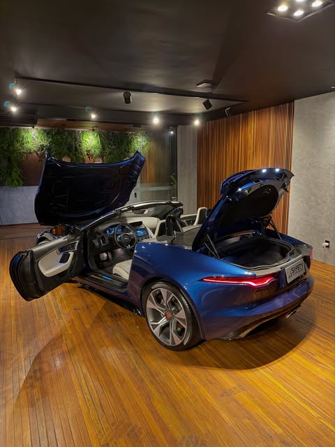 JAGUAR F-TYPE P300 R-DYNAMIC CABRIO - Imagem 6