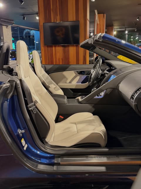 JAGUAR F-TYPE P300 R-DYNAMIC CABRIO - Imagem 9