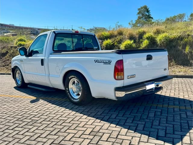 FORD F-250 XLT-L - Imagem 5