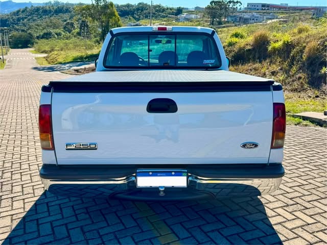 FORD F-250 XLT-L - Imagem 7