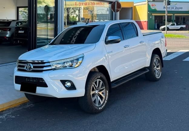TOYOTA HILUX SRX - Imagem 1