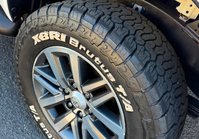 TOYOTA HILUX SRX - Imagem 12