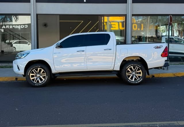 TOYOTA HILUX SRX - Imagem 3