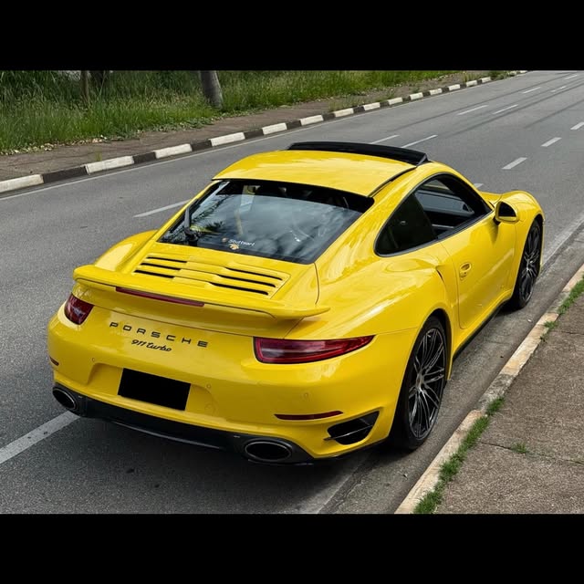 PORSCHE 911 TURBO - Imagem 2