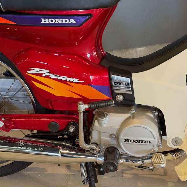HONDA C-100 DREAM - Imagem 10