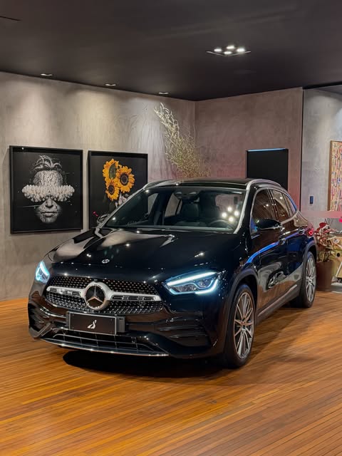 MERCEDES-BENZ GLA200 AMG LINE - Imagem 2