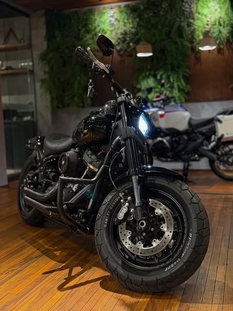 HARLEY-DAVIDSON FAT BOB - Imagem 1