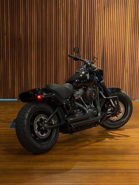 HARLEY-DAVIDSON FAT BOB - Imagem 3