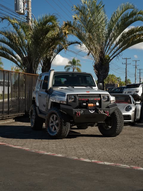 TROLLER T4 XLT - Imagem 1