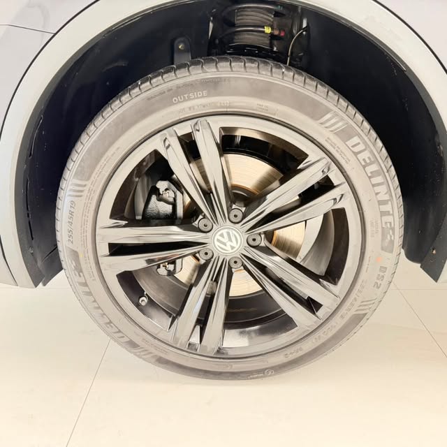 VOLKSWAGEN TIGUAN ALLSPACE R-LINE 350 TSI - Imagem 8