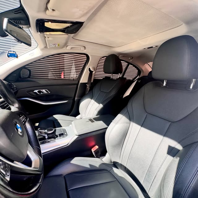 BMW 320I SPORT GP - Imagem 9