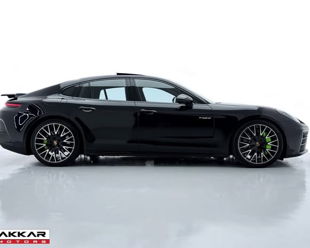 PORSCHE PANAMERA 4 E-HYBRID - Imagem 8